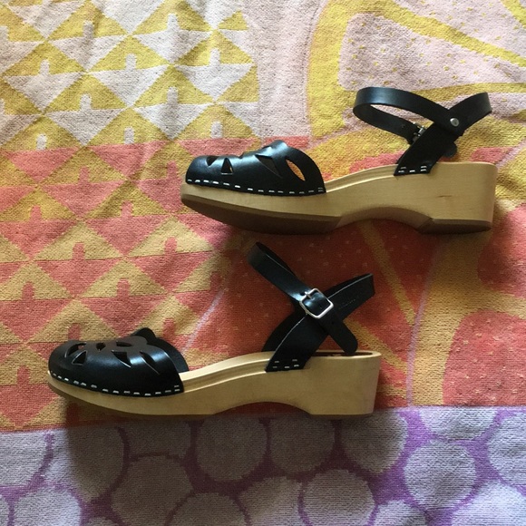 NIB Swedish Hasbeens Ornament Clog 8 Anthropologie - Picture 3 of 5